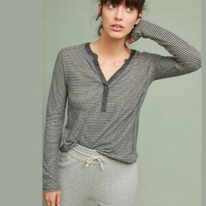 NEW Anthropologie Akemi + Kin Long Sleeve Henley Top Size Large Stripes